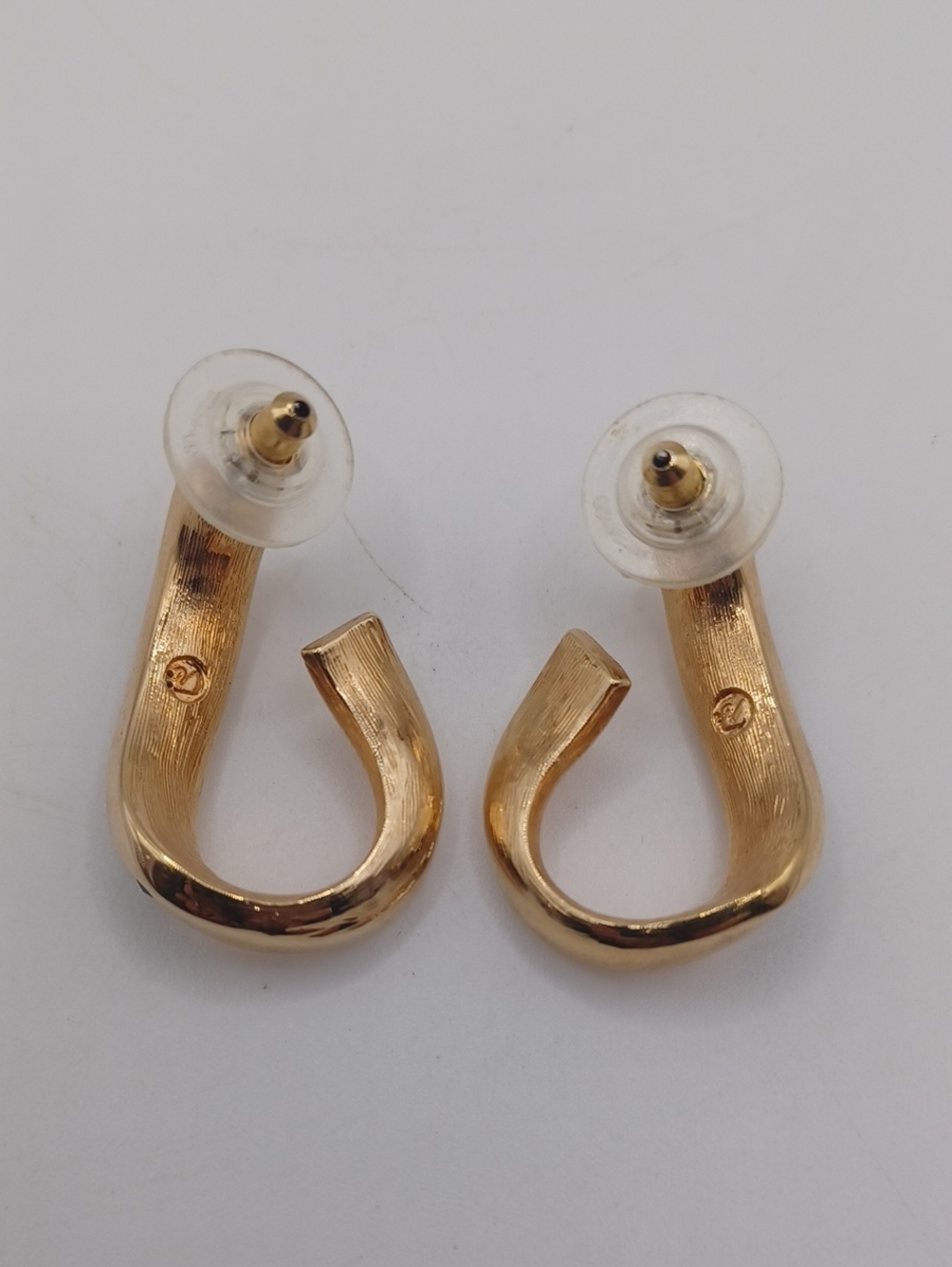 Swarovsky Gradient Ranbow Crystal Pierced Earrings - Picture 5 of 6